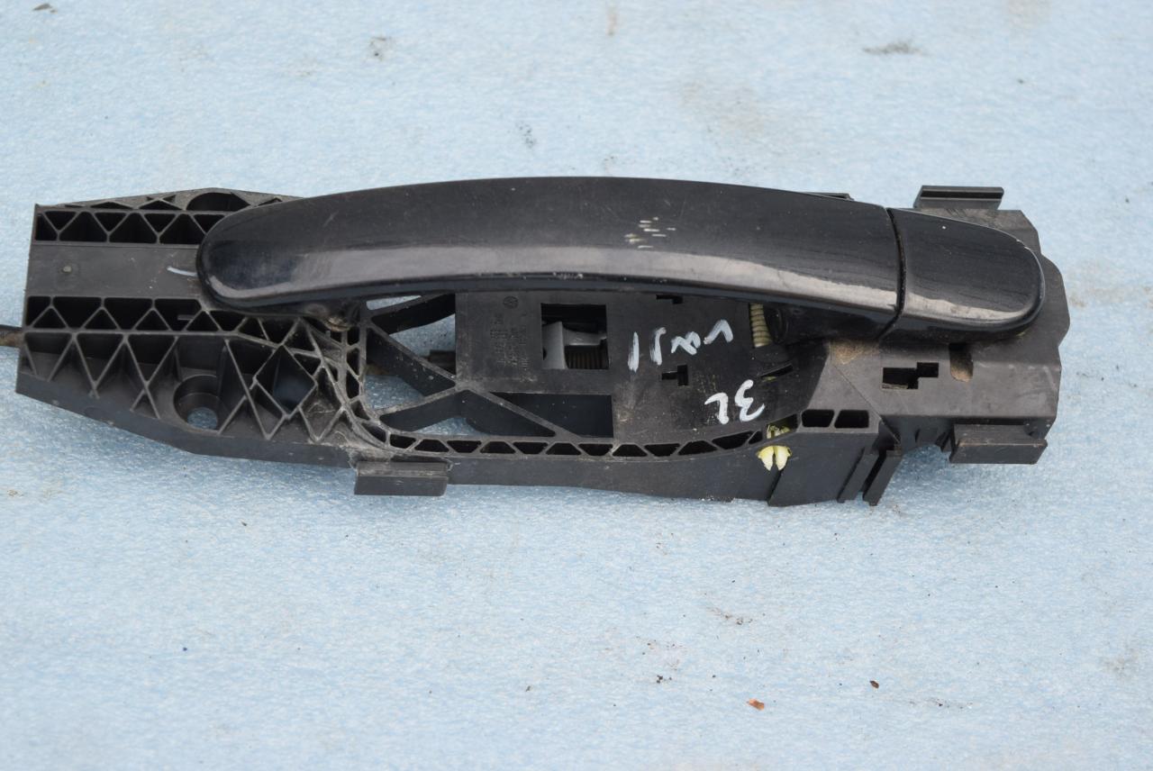 ручка наружная задняя левая Volkswagen Jetta 6 поколение 2013, 1.4 л., TSI, CAXA, бензин, АКПП, седан, 5N0837885H, 5N0839885H, 7N0837017A - фото №1