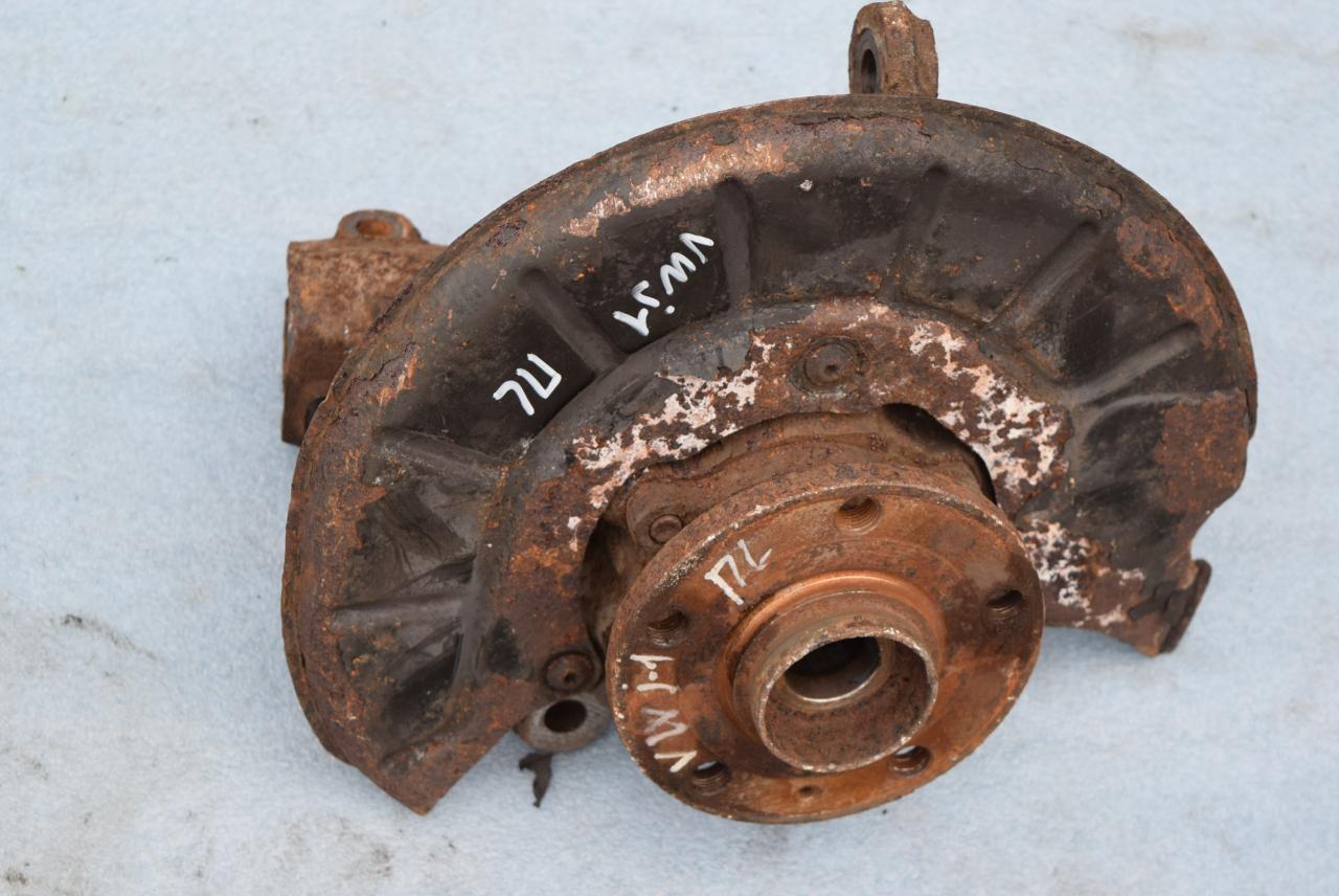 ступица передняя левая Volkswagen Jetta 6 поколение 2013, 1.4 л., TSI, CAXA, бензин, АКПП, седан - фото №1