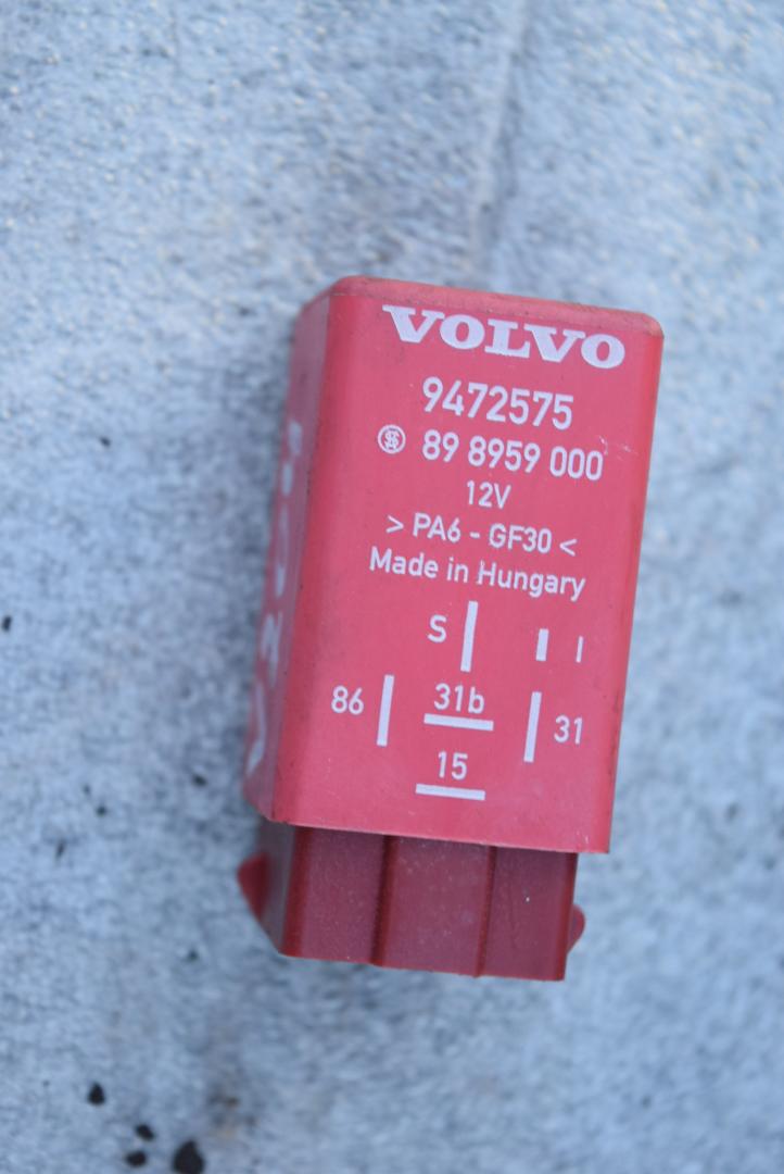 реле стеклоочистителей Volvo V70 1 поколение 1998, 2.5 л., D 5252 T, дизель, МКПП, универсал, 9472575, 898959000 - фото №1