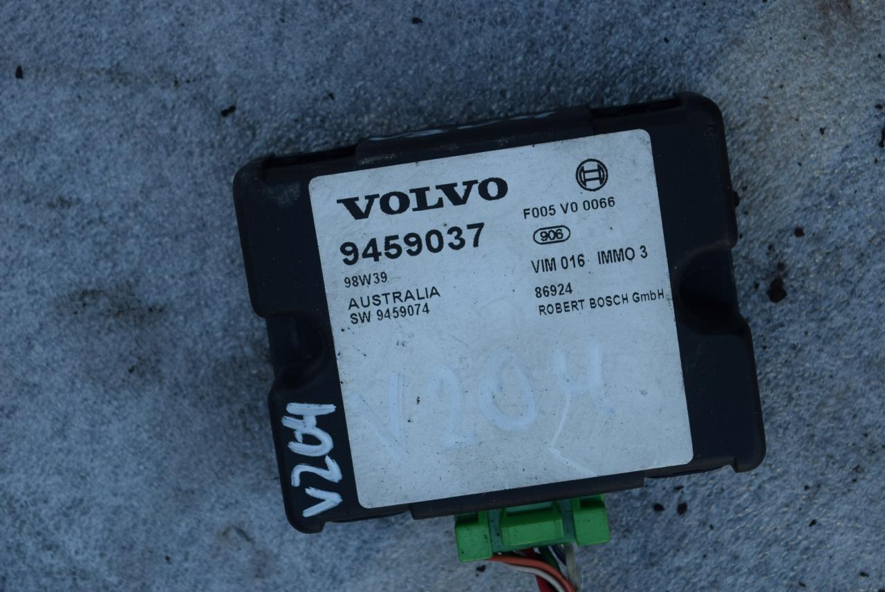 Иммобилайзер Volvo V70 1 поколение 1998, 2.5 л., D 5252 T, дизель, МКПП, универсал, 9459037, 98W39 - фото №1