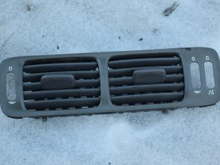 дефлектор обдува салона Volvo V70 1 поколение 1998, 2.5 л., D 5252 T, дизель, МКПП, универсал, 9481651