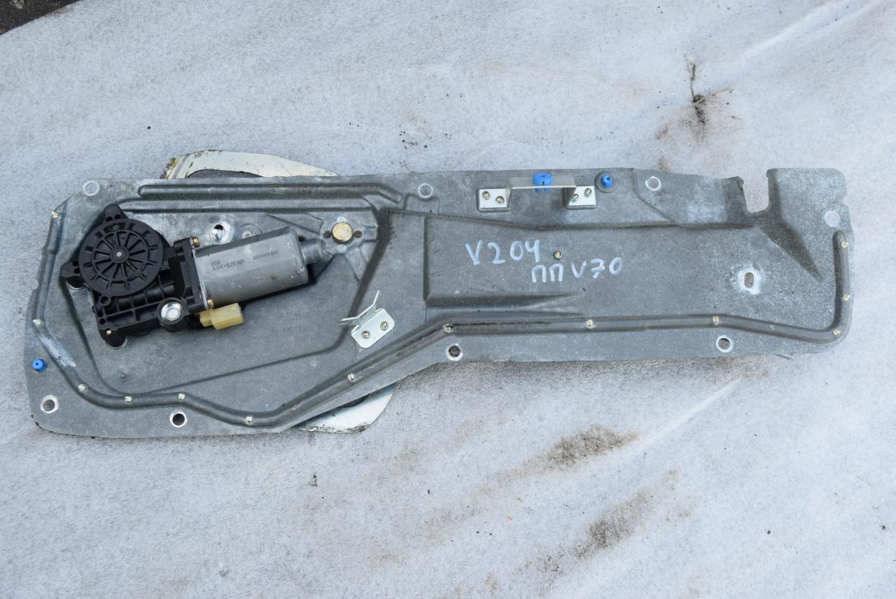 стеклоподъемник передний правый Volvo V70 1 поколение 1998, 2.5 л., D 5252 T, дизель, МКПП, универсал, 9152724 - фото №1