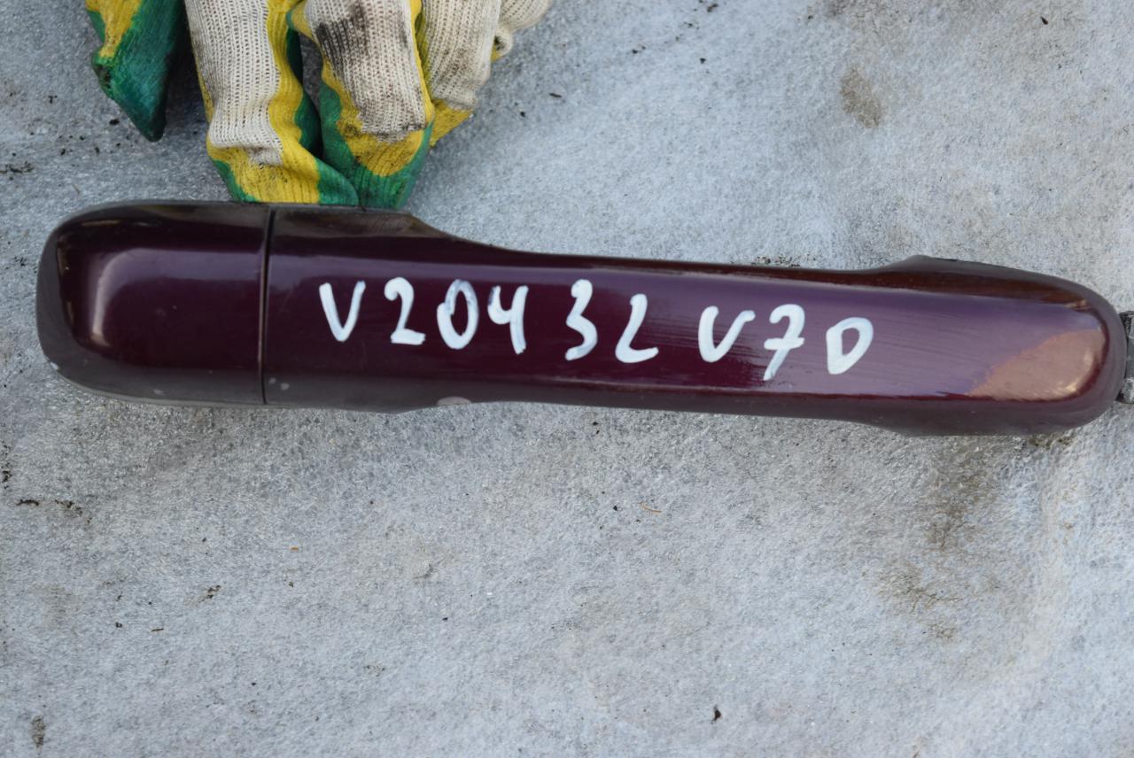 ручка наружная задняя левая Volvo V70 1 поколение 1998, 2.5 л., D 5252 T, дизель, МКПП, универсал - фото №1