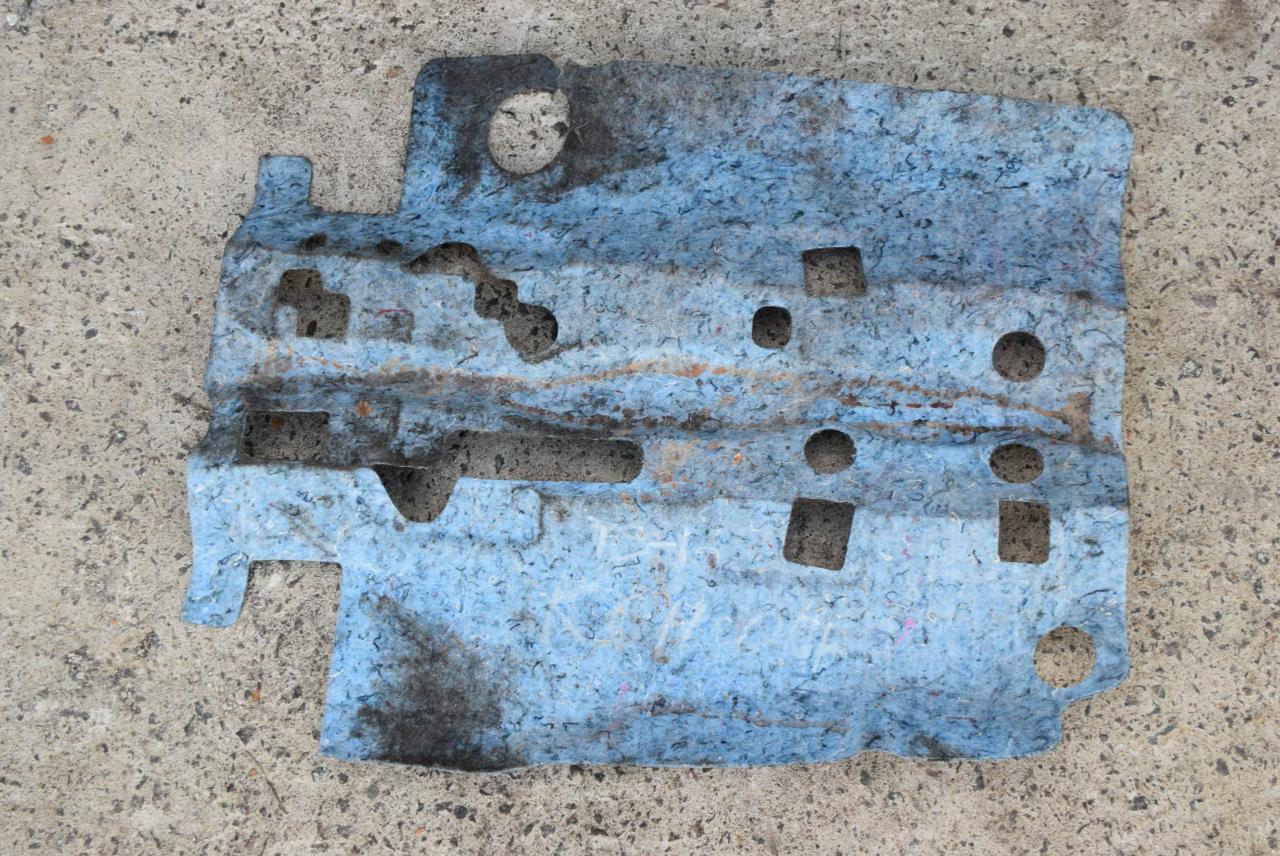 ковер салонный Toyota Solara 2 поколение 2004, 3.3 л., бензин, АКПП, купе - фото №1