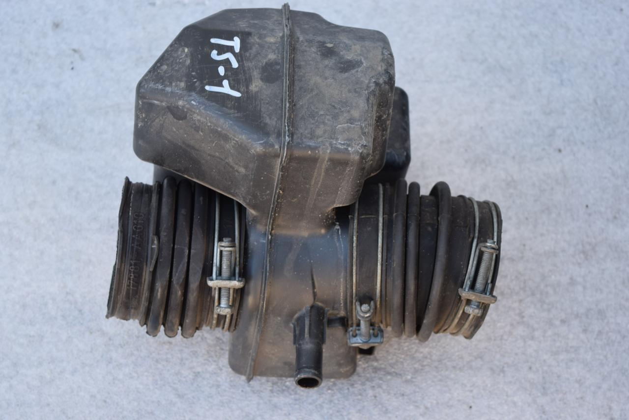 резонатор воздушного фильтра Toyota Solara 2 поколение 2004, 3.3 л., бензин, АКПП, купе, 178930A080, 17881AA010 - фото №1