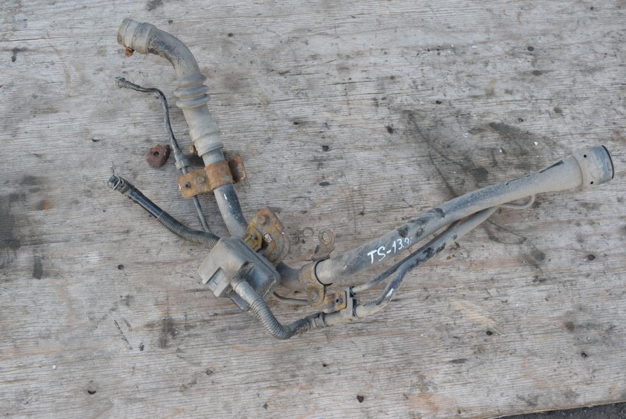 горловина топливного бака Toyota Solara 2 поколение 2004, 3.3 л., бензин, АКПП, купе, 7720106090 - фото №1