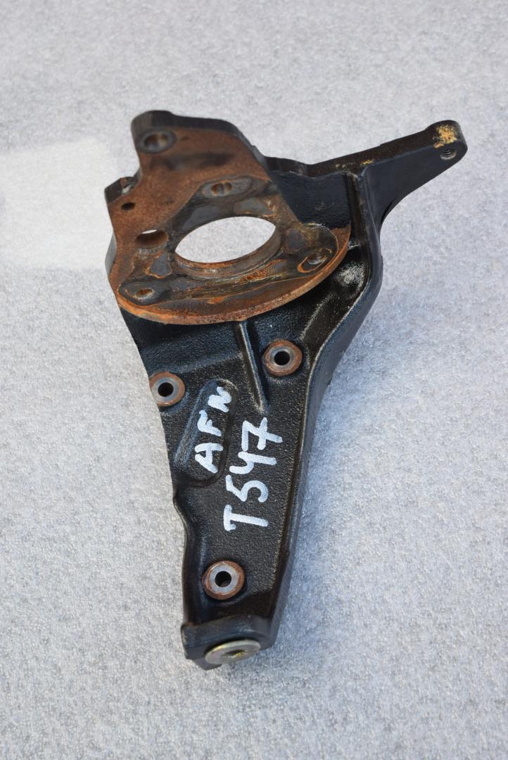 кронштейн ТНВД Audi A4 B5 1997, 1.9 л., AFN, дизель, МКПП, седан, 028130147B - фото №1