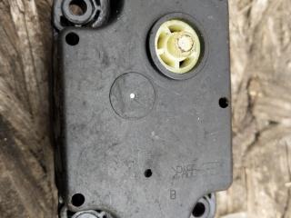 моторчик заслонки печки Volvo XC90 1 поколение [рестайлинг] 2008, 4.4 л., B 8444 S, бензин, АКПП, внедорожник 5 дв., полный привод, 31267121