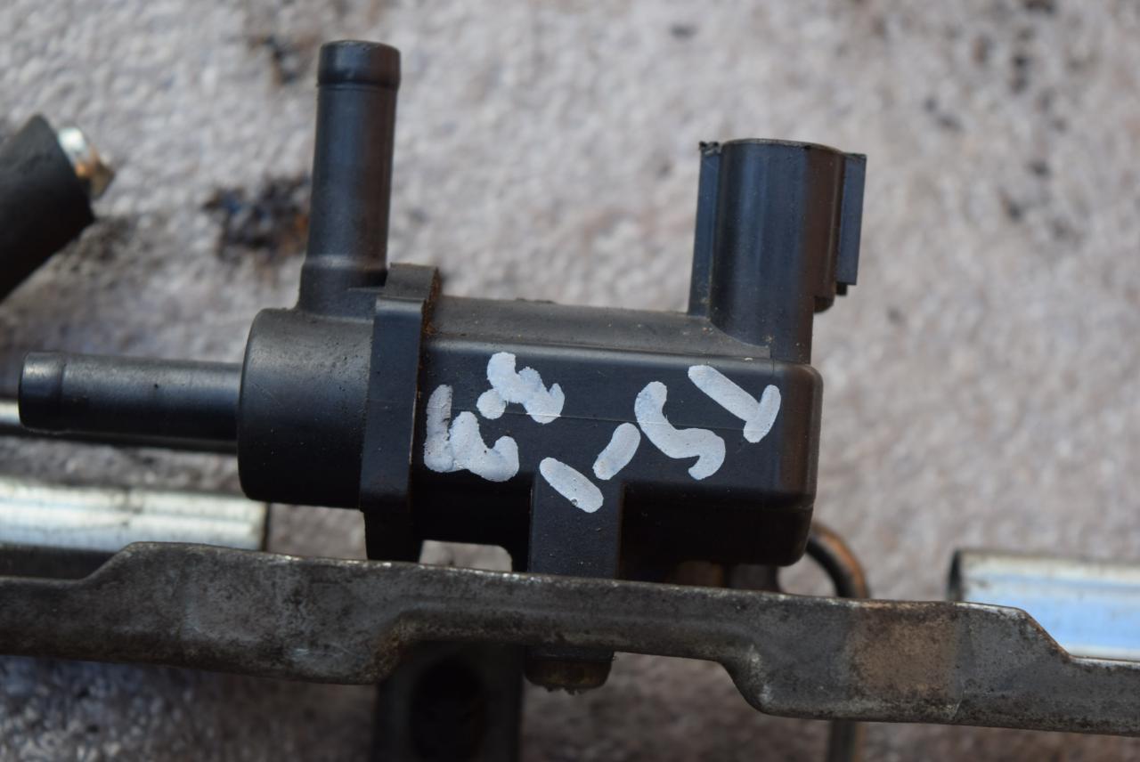 электромагнитный клапан Toyota Solara 2 поколение 2004, 3.3 л., бензин, АКПП, купе, 9091012272 - фото №1