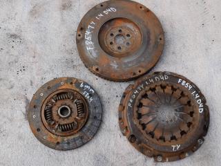 комплект сцепления Toyota Yaris XP9 2007, 1.4 л., 1ND-TV, дизель, МКПП, хетчбэк 5 дв., правый руль