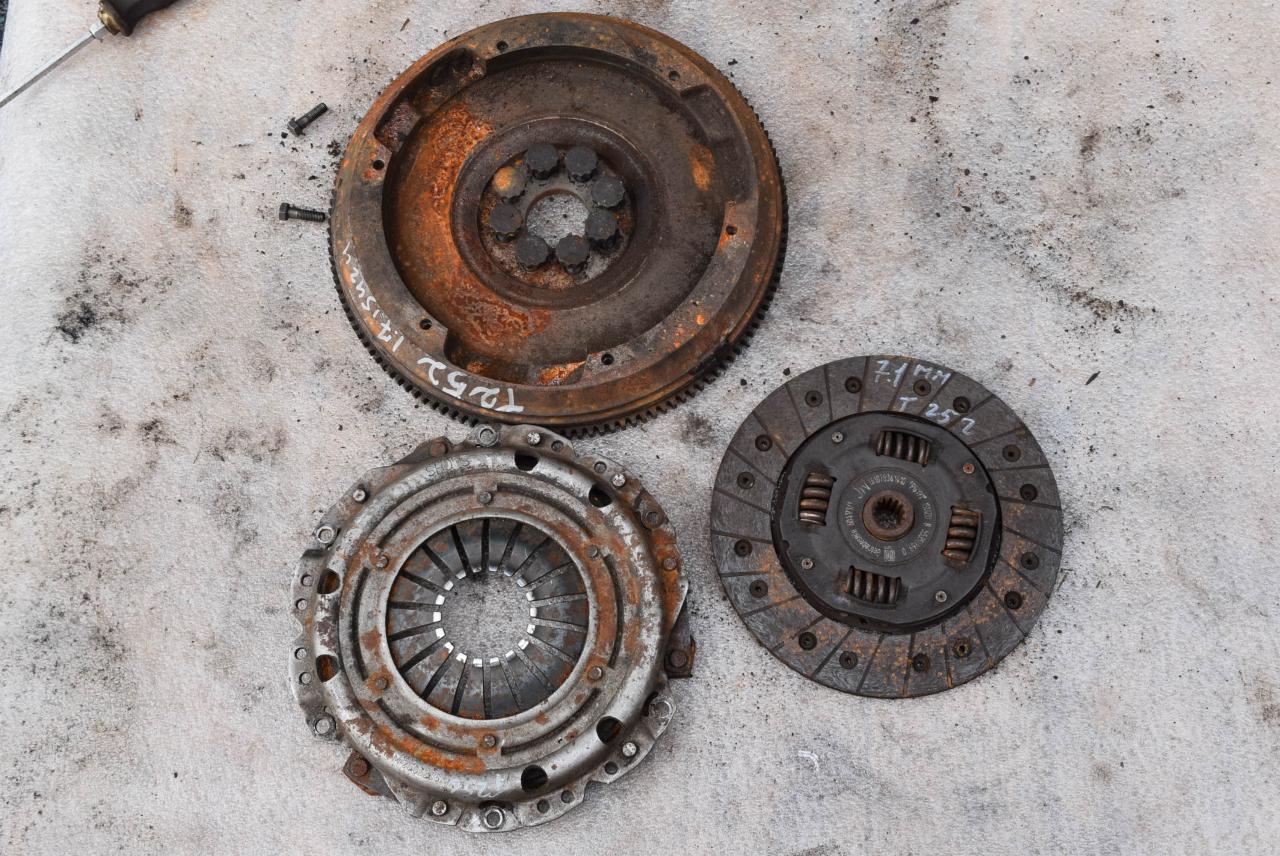 комплект сцепления Opel Astra G 2002, 1.7 л., дизель, МКПП, универсал, 8553517690, 8972280420 - фото №1