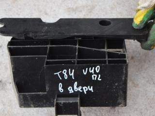 кронштейн (крепление) Volvo V40 1 поколение 1998, 1.9 л., Ti, B 4194 T, бензин, МКПП, красный, универсал, передний привод, 30813538, 30817003