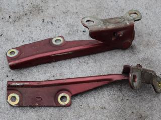 петля капота Volvo V40 1 поколение 1998, 1.9 л., Ti, B 4194 T, бензин, МКПП, красный, универсал, передний привод