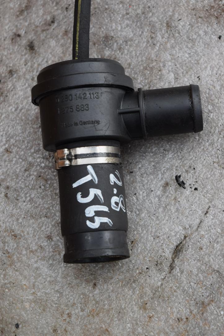 маслоотделитель (сапун) Volvo S80 1 поколение 2001, 2.8 л., Ti, B 6284 T, бензин, АКПП, седан, 0280142113 - фото №1