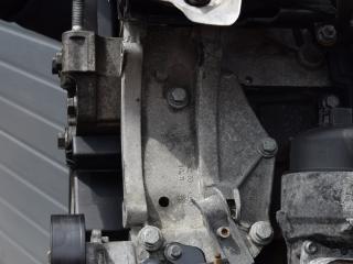 кронштейн генератора Volvo V50 1 поколение 2005, 2.0 л., D 4204 T, дизель, МКПП, универсал, передний привод, 9650034280