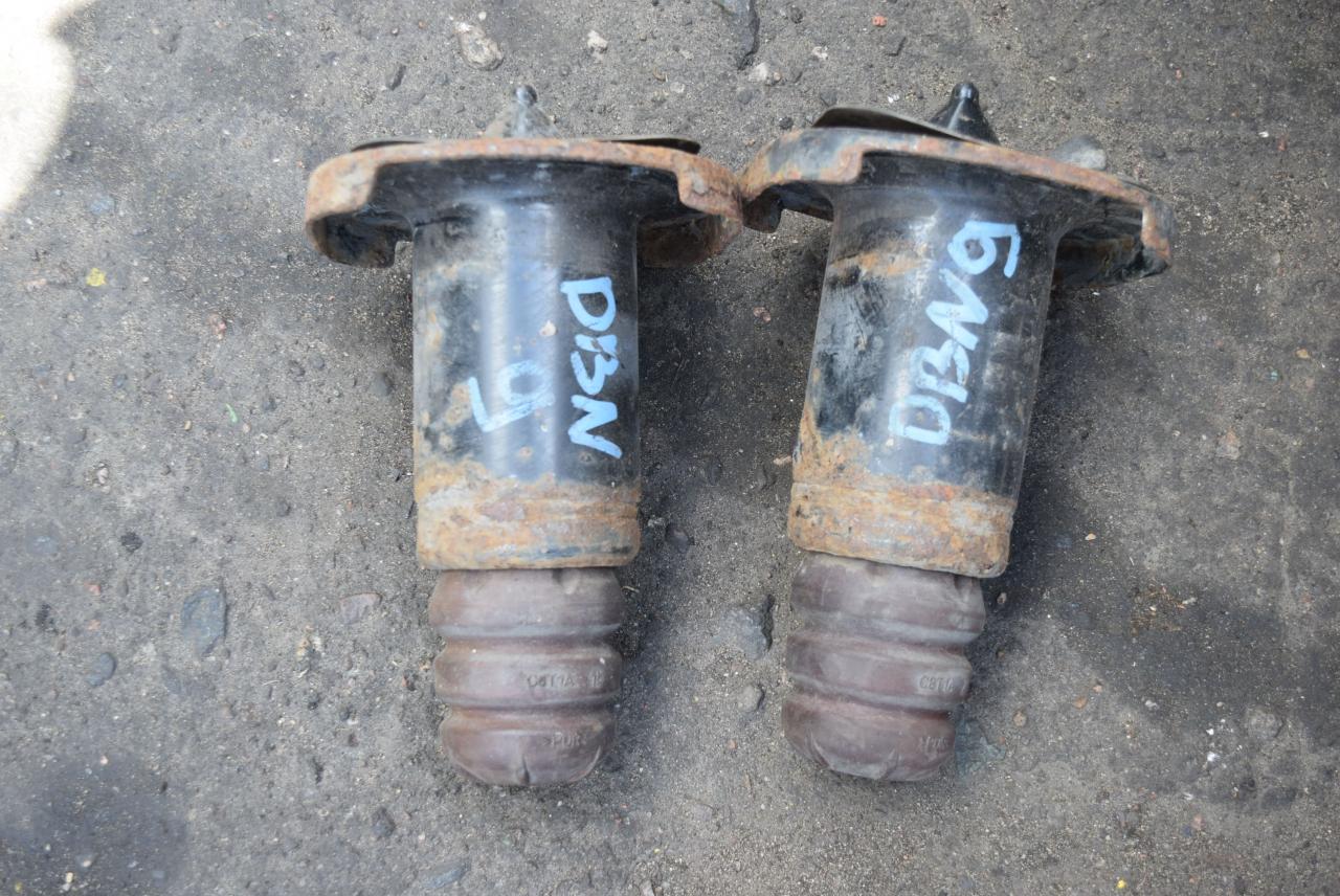 пыльник и отбойник амотртизатора Volvo S60 2 поколение 2012, 2.0 л., D 5204 T3, дизель, МКПП, седан, передний привод, правый руль, 31255537 - фото №1