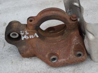 кронштейн полуоси Volvo XC90 1 поколение [рестайлинг] 2009, 3.2 л., бензин, АКПП, универсал, 6G9N3K305AB