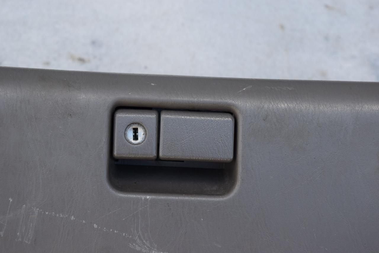 ручка бардачка Lexus RX 1 поколение 2002, 3.0 л., 1MZ-FE, бензин, АКПП, внедорожник 5 дв., полный привод - фото №1