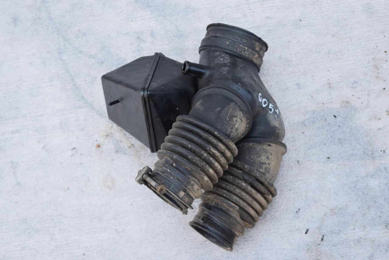 патрубок воздушного фильтра Lexus RX 1 поколение 2002, 3.0 л., 1MZ-FE, бензин, АКПП, внедорожник 5 дв., полный привод, 1788020080 - фото №1