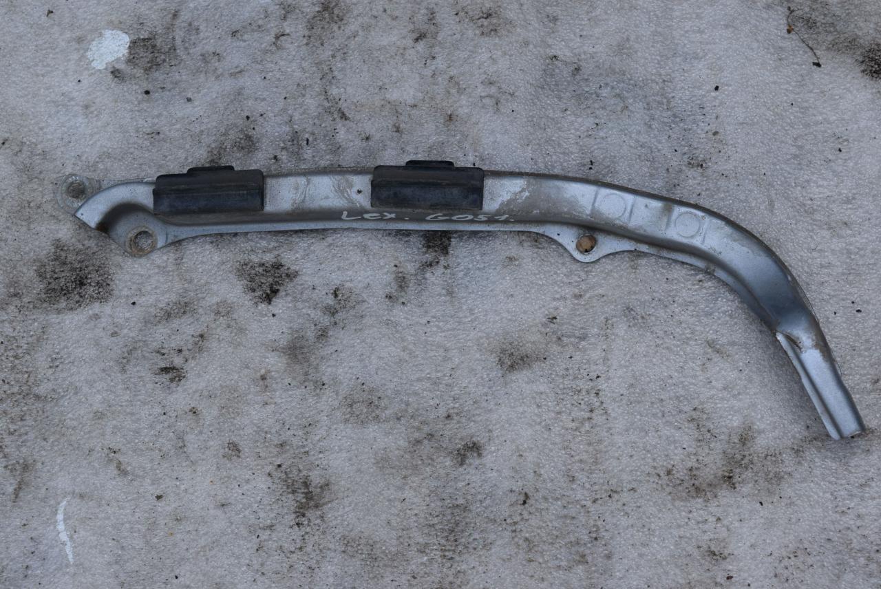 передняя панель крепления облицовки (телевизор) Lexus RX 1 поколение 2002, 3.0 л., 1MZ-FE, бензин, АКПП, внедорожник 5 дв., полный привод - фото №1