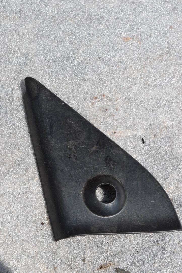 заглушка зеркала Volkswagen Caddy 2 поколение 1999, 1.9 л., дизель, МКПП, фургон, 6K0837993A - фото №1