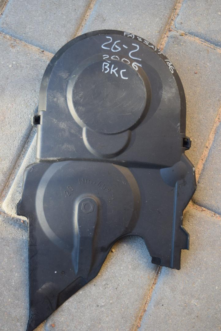 защита (кожух) ремня ГРМ Volkswagen Passat B6 2006, 1.9 л., BKC, дизель, МКПП, седан, правый руль - фото №1