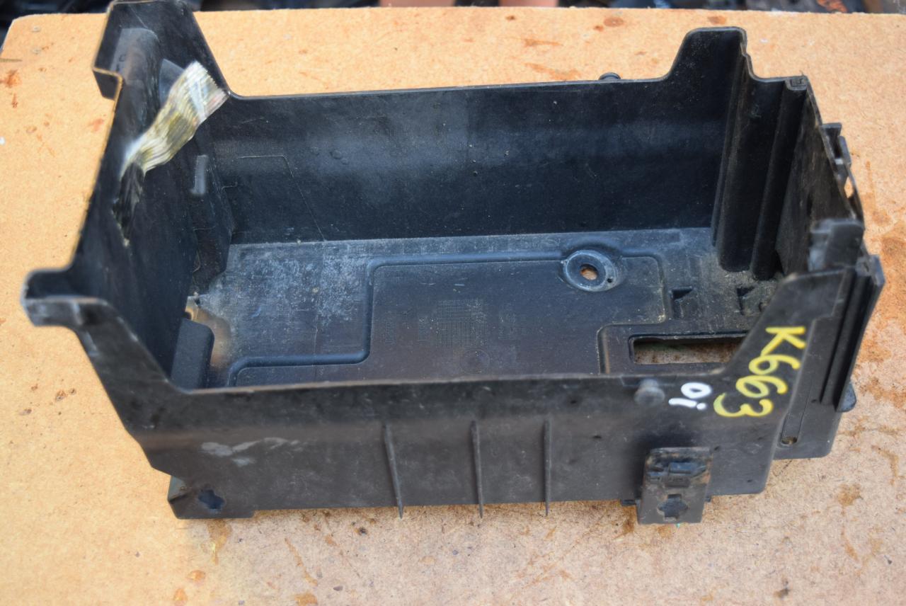 кожух аккумулятора Opel Insignia 1 поколение (A) 2010, 2.8 л., бензин, АКПП, серый, хетчбэк 5 дв., правый руль, 12355613 - фото №1