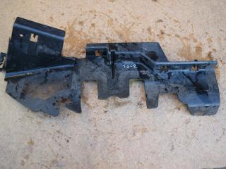 диффузор вентилятора Volkswagen Passat B6 2007, 2.0 л., дизель, МКПП, универсал, 3C0121284