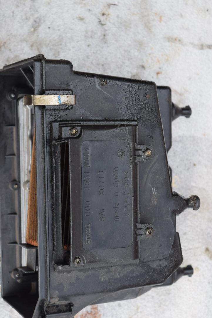 корпус воздушного фильтра Smart Fortwo 1 поколение 2002, 0.6 л., Ti, бензин, робот, 0003123V007, A1600940002, 1457433696 - фото №1