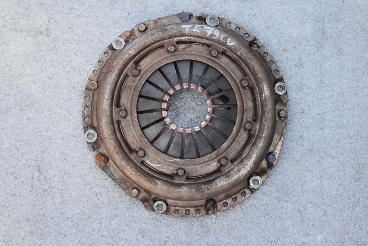 корзина сцепления Chrysler Voyager 4 поколение 2003, 2.5 л., CRDi, дизель, МКПП, минивэн - фото №1