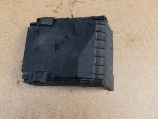 крышка блока предохранителей Volkswagen Passat B6 2007, 2.0 л., дизель, МКПП, универсал, 1K0937132F