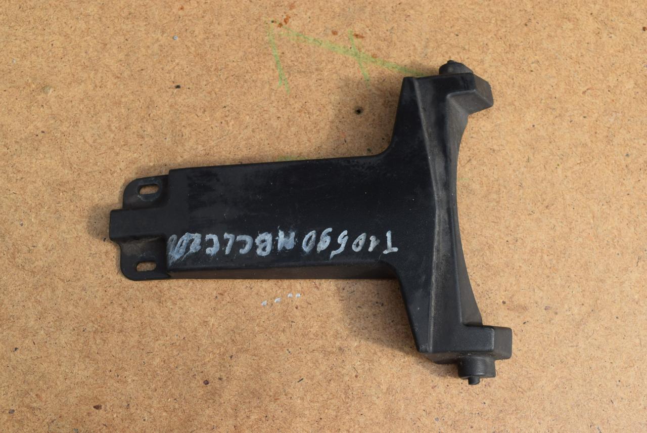 кронштейн (крепление) Mercedes-Benz CLC-Класс 1 поколение 2009, 2.1 л., дизель, АКПП, купе, правый руль, A2038880090 - фото №1