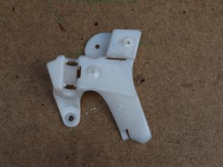 кронштейн (крепление) Volkswagen Passat B6 2009, 2.0 л., CBAA, дизель, АКПП, седан, правый руль, 3C5880616B