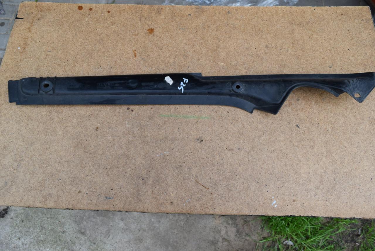 пластик Renault Vel Satis 1 поколение 2004, 2.2 л., дизель, МКПП, минивэн, 8200071322 - фото №1