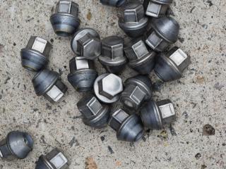 гайка колесная Volvo V40 2 поколение 2014, 1.6 л., Ti, B 4164 T3, бензин, вариатор, универсал