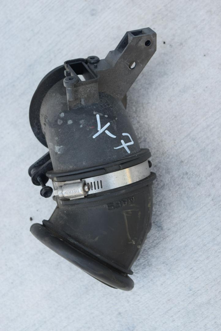 патрубок турбины Volvo V40 2 поколение 2014, 1.6 л., Ti, B 4164 T3, бензин, вариатор, универсал, 1068175S02 - фото №1