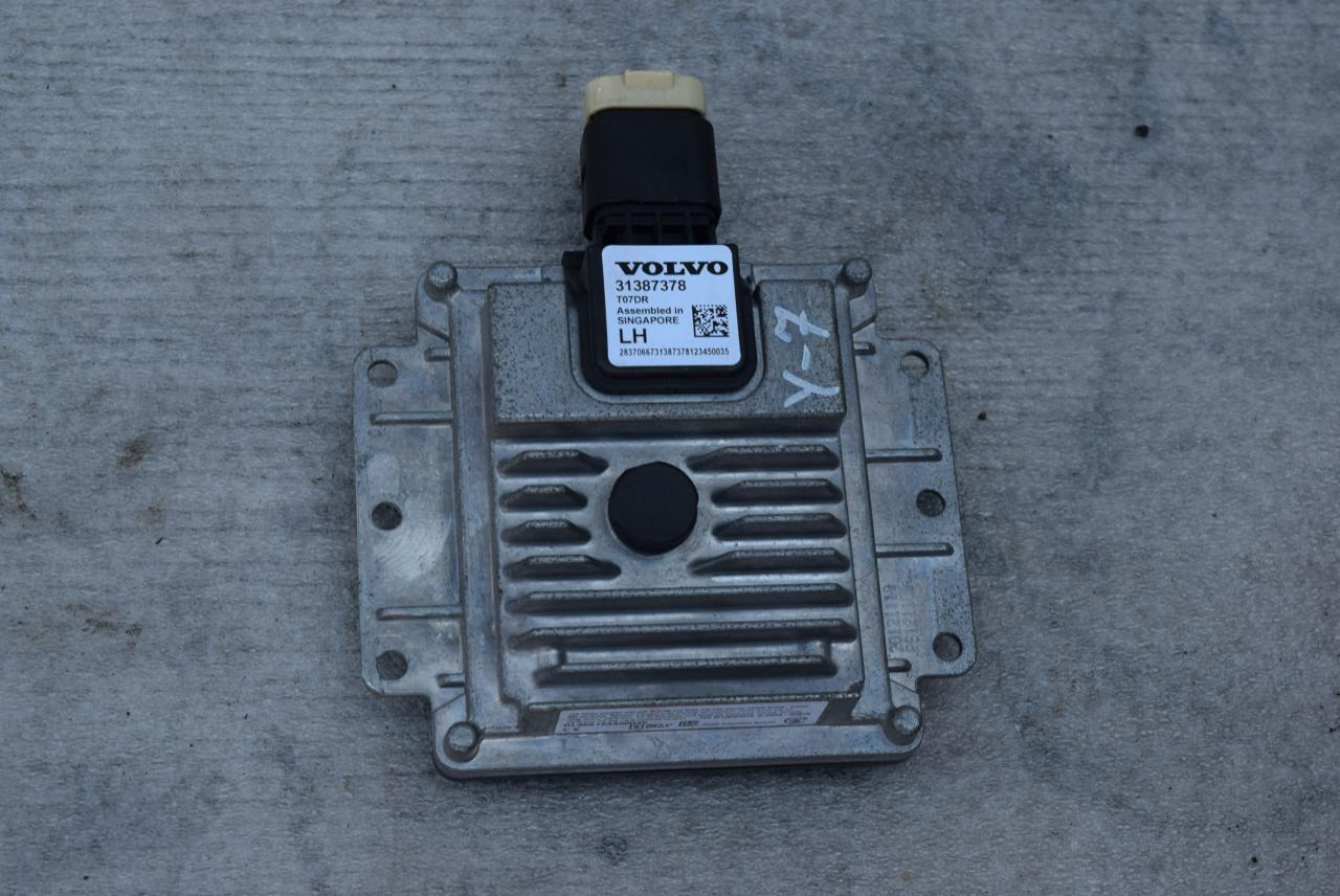 датчик мертвых (слепых) зон Volvo V40 2 поколение 2014, 1.6 л., Ti, B 4164 T3, бензин, вариатор, универсал, 31387378 - фото №1