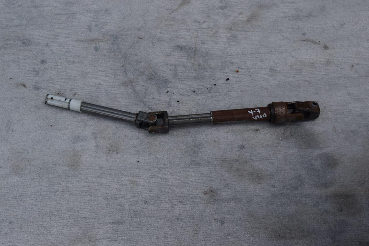 рулевой карданчик Volvo V40 2 поколение 2014, 1.6 л., Ti, B 4164 T3, бензин, вариатор, универсал - фото №1