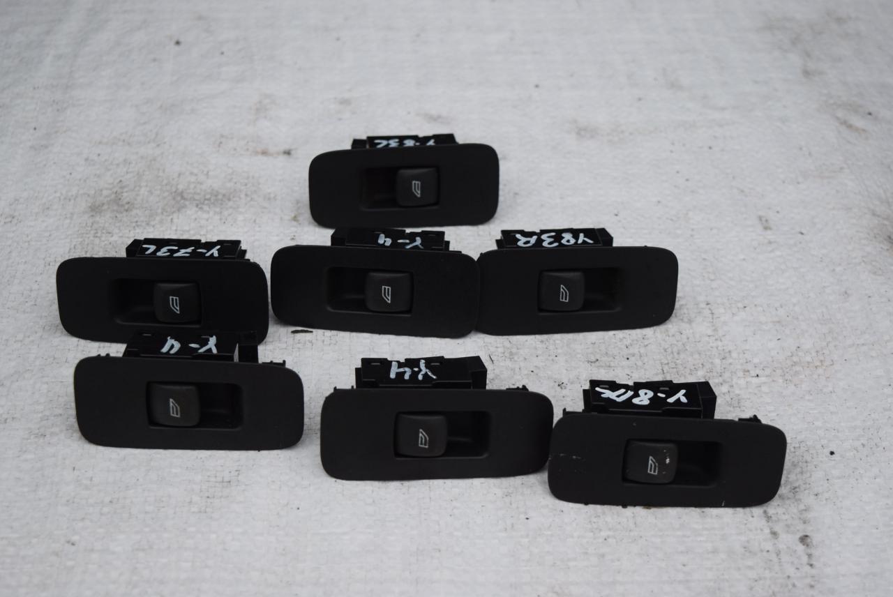 кнопка стеклоподъемника двери Volvo V40 2 поколение 2012, 1.6 л., Ti, B 4164 T, бензин, АКПП, универсал, 31394840, 31334569 - фото №1