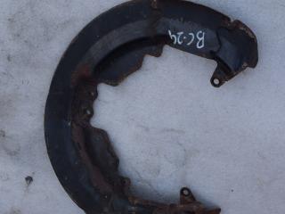 защитный кожух тормозного механизма Volvo V50 1 поколение [рестайлинг] 2007, 1.6 л., дизель, МКПП, универсал, 4N512C447AD