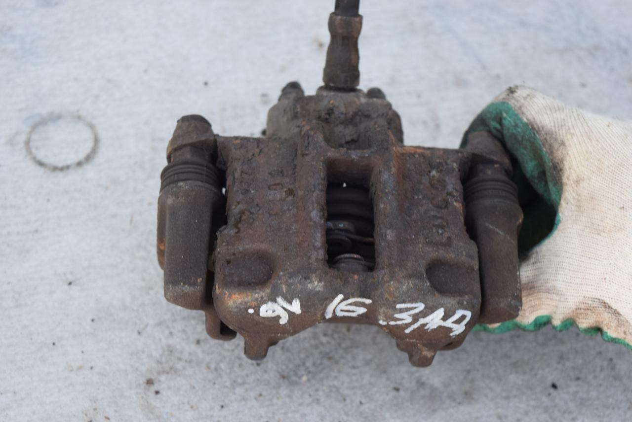 суппорт задний левый Volvo S90 1 поколение 1997, 3.0 л., i, бензин, АКПП, седан, задний привод - фото №1