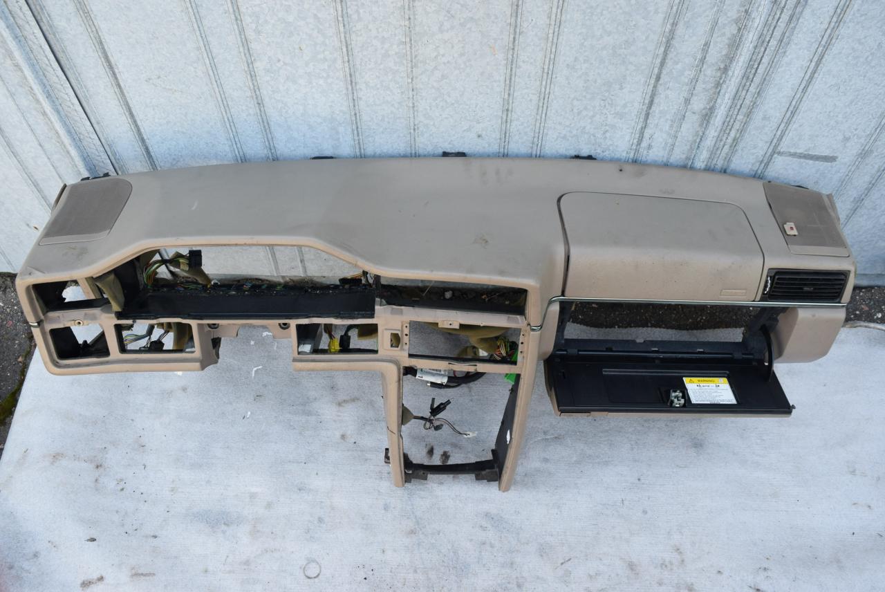 панель передняя салона (торпедо) Volvo S90 1 поколение 1997, 3.0 л., i, бензин, АКПП, седан, задний привод, 9174633 - фото №1