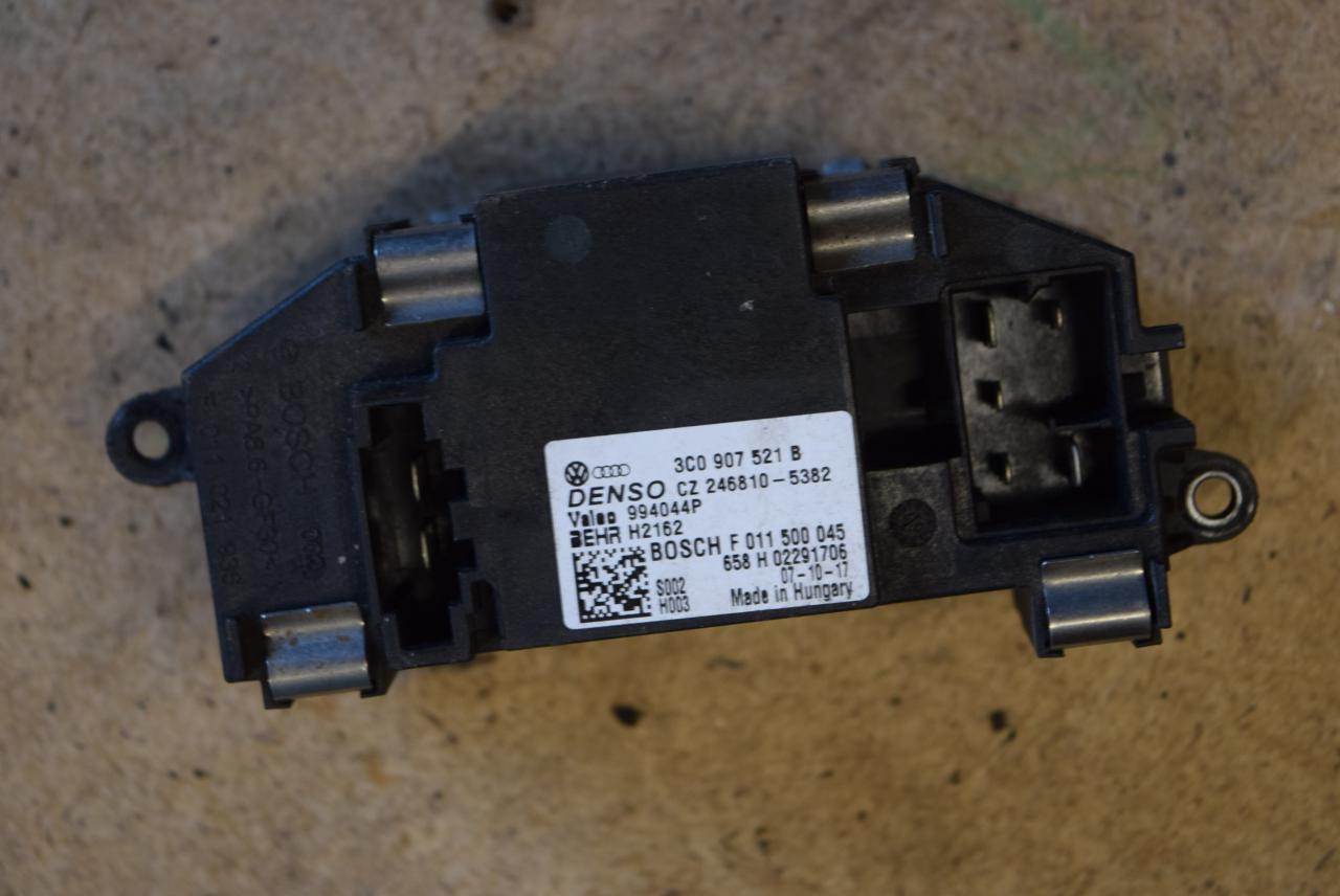 сопротивление печки Volkswagen Passat B6 2007, 2.0 л., дизель, МКПП, универсал, 3C0907521B - фото №1