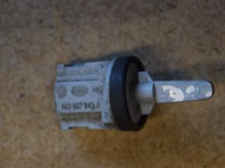 датчик температуры Volkswagen Passat B6 2007, 2.0 л., дизель, МКПП, универсал, 1K0907543A