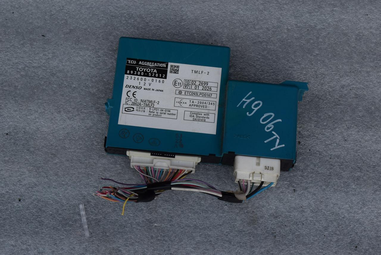 блок комфорта Toyota Yaris XP9 2008, 1.4 л., D-4D, 1ND-TV, дизель, МКПП, хетчбэк 5 дв., 8930052012, 2326000160 - фото №1