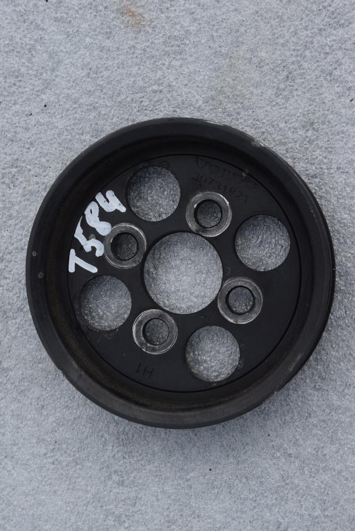 шкив Volvo S60 2 поколение 2012, 2.0 л., D 5204 T3, дизель, АКПП, седан, передний привод, 30731821 - фото №1