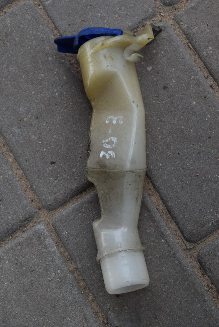 горловина бачка омывателя Volvo XC90 1 поколение 2004, 2.9 л., бензин, АКПП, внедорожник 5 дв., 9178568, 8620951 - фото №1