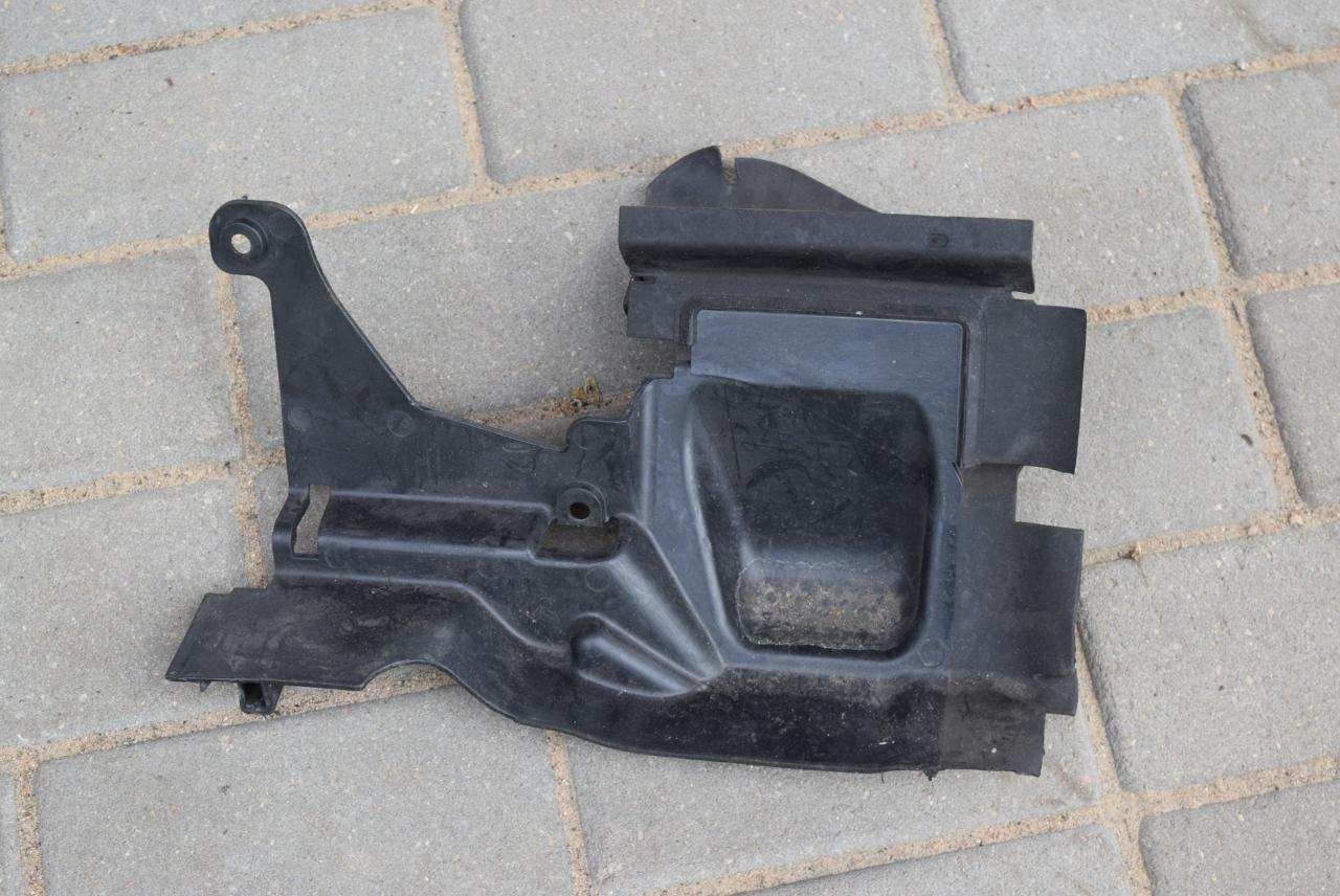 воздуховод (дефлектор) радиатора Volvo S60 2 поколение 2011, 2.0 л., дизель, АКПП, серый, седан, правый руль, 30796466 - фото №1