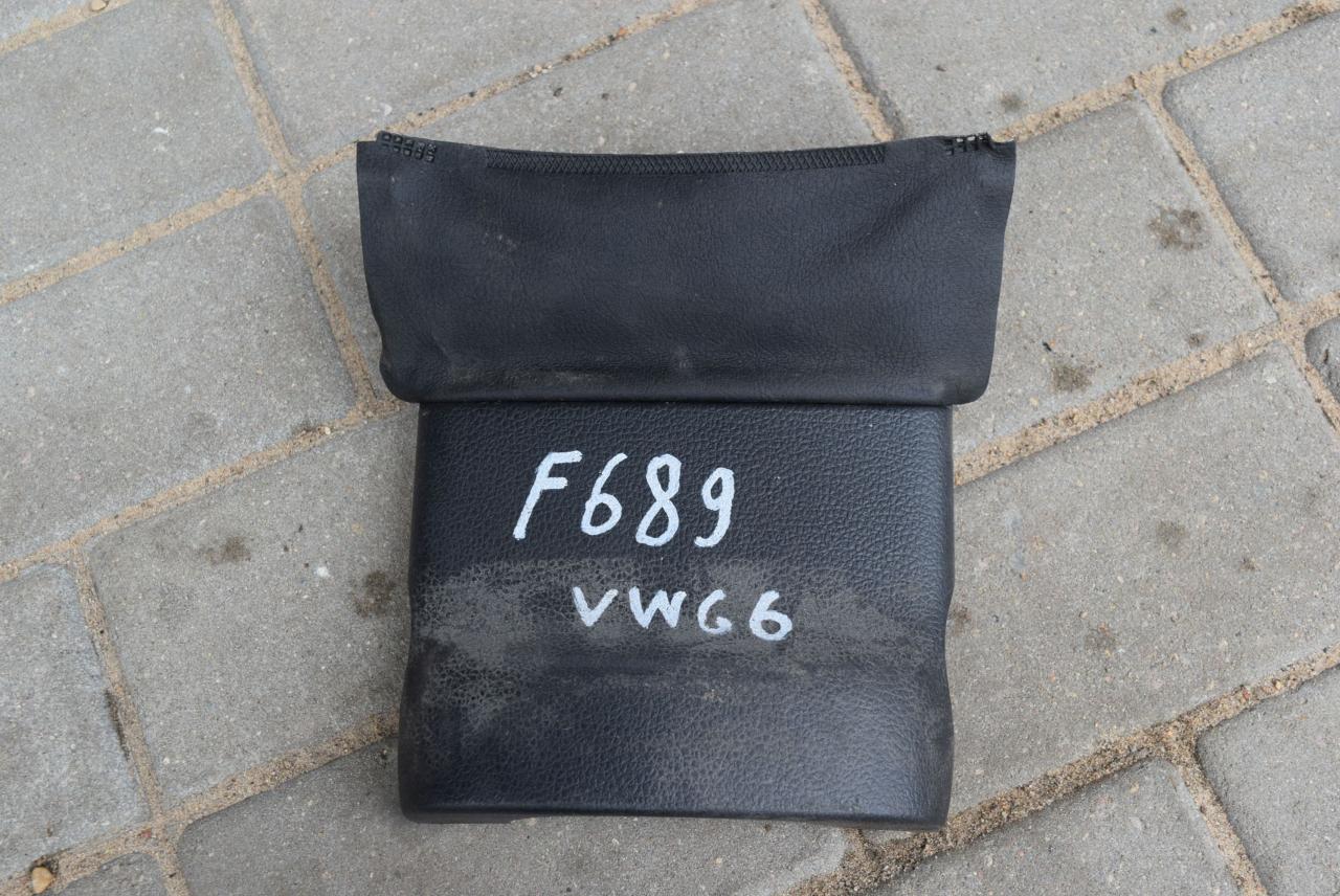 кожух рулевой колонки Volkswagen Golf 6 поколение 2010, 1.4 л., TSI, CAXA, бензин, МКПП, хетчбэк 5 дв., правый руль, 5N0858565B - фото №1