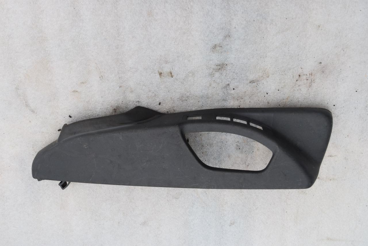 накладка на сиденье правая Volvo V70 3 поколение 2008, 2.5 л., B 5254 T6, бензин, АКПП, универсал, 39892975 - фото №1